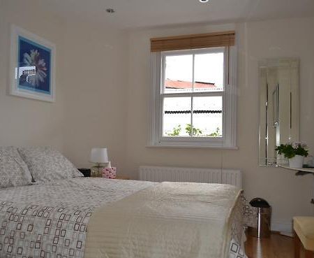 69Thegrove Bed & Breakfast London Bagian luar foto